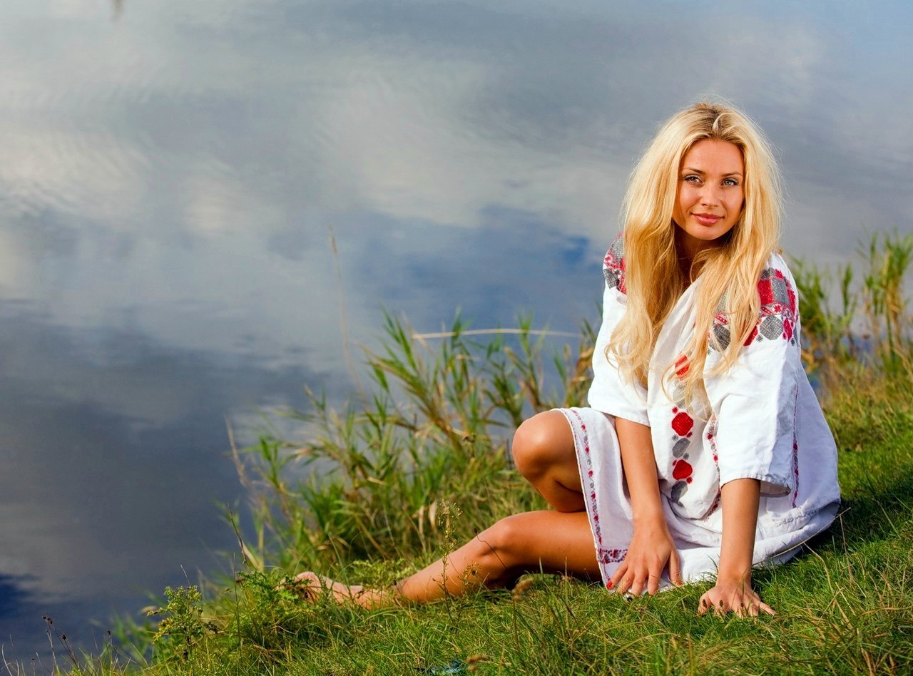 Sexy girl Slavic girls in Serang