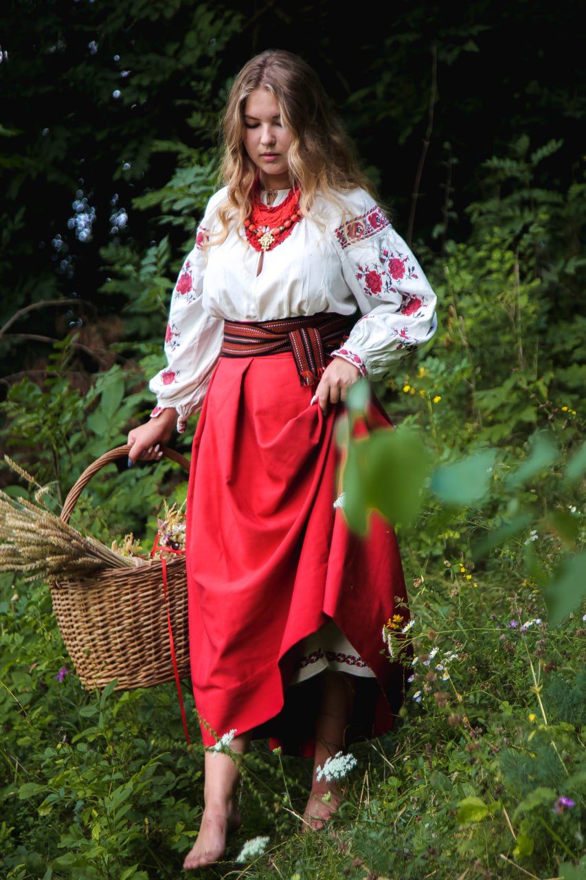 Slavic girls in Serang