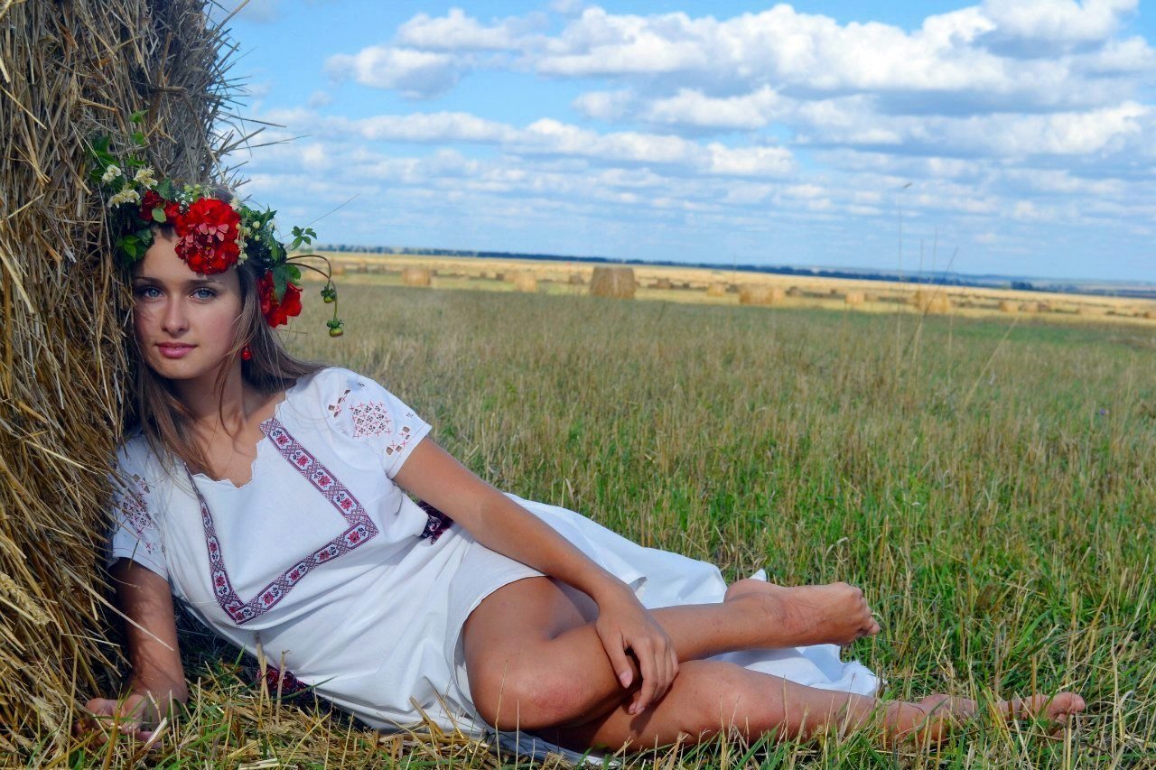 Slavic girls in Serang