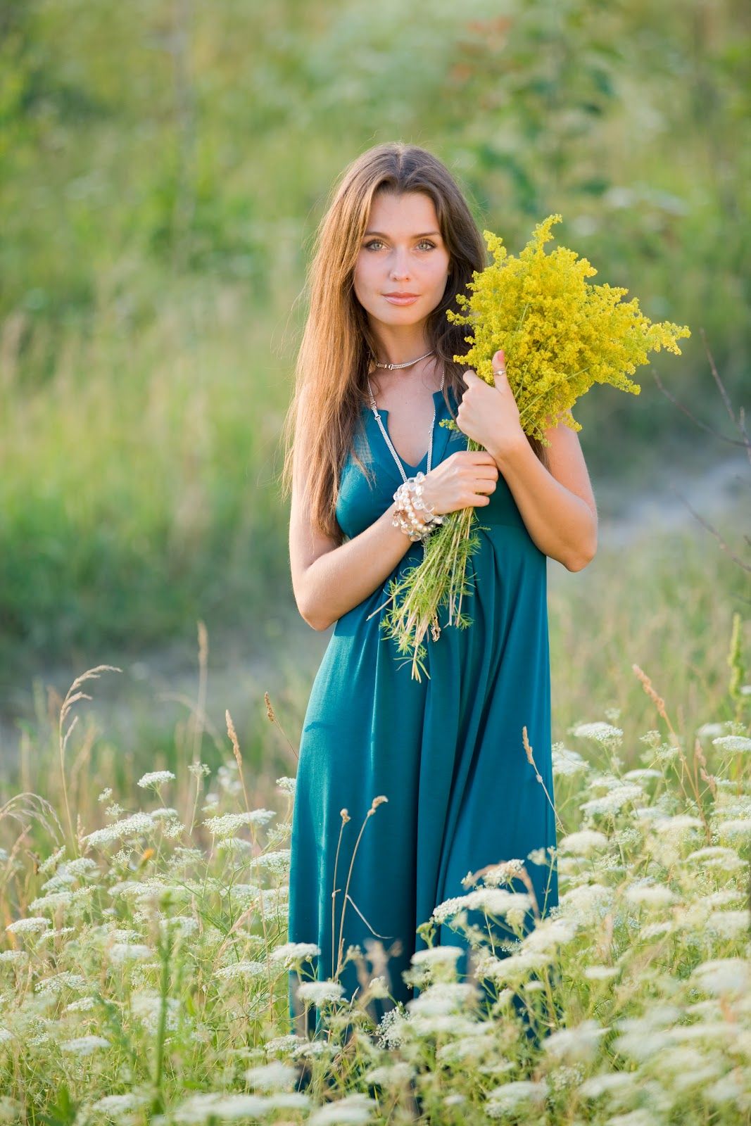 Slavic women in Serang