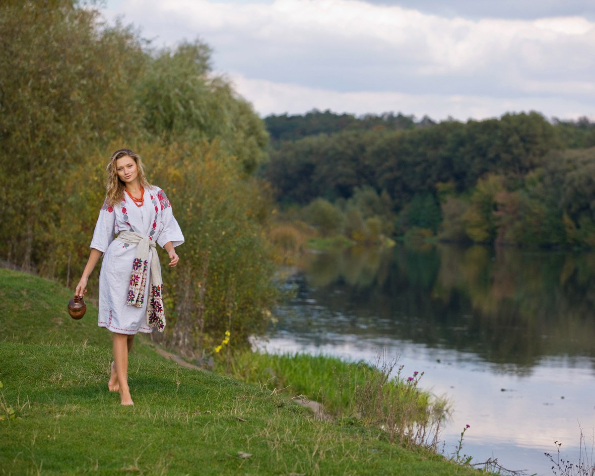 Nude girl Slavic women in Serang