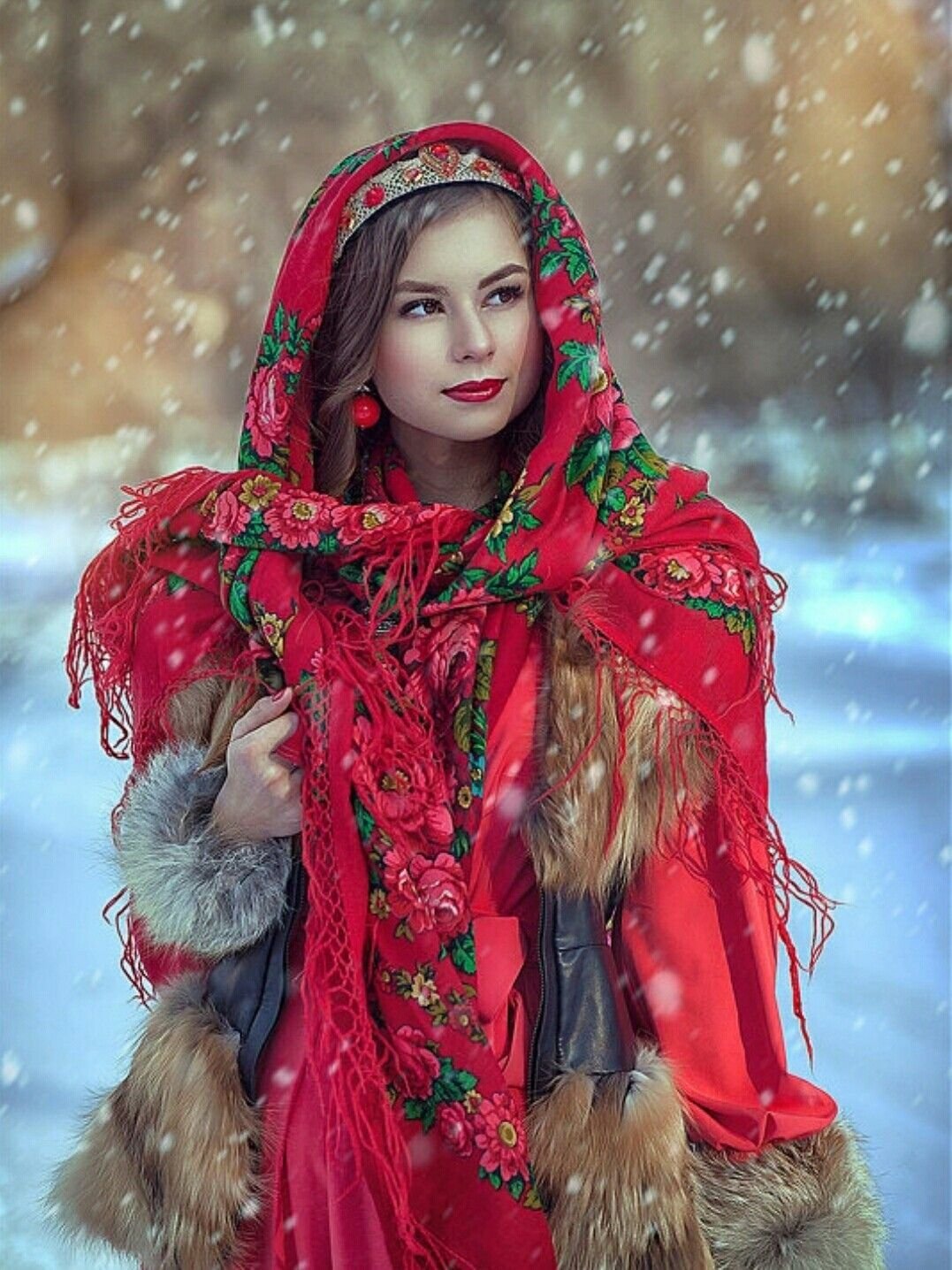 Beautiful girl Women in Slavic costumes in Serang