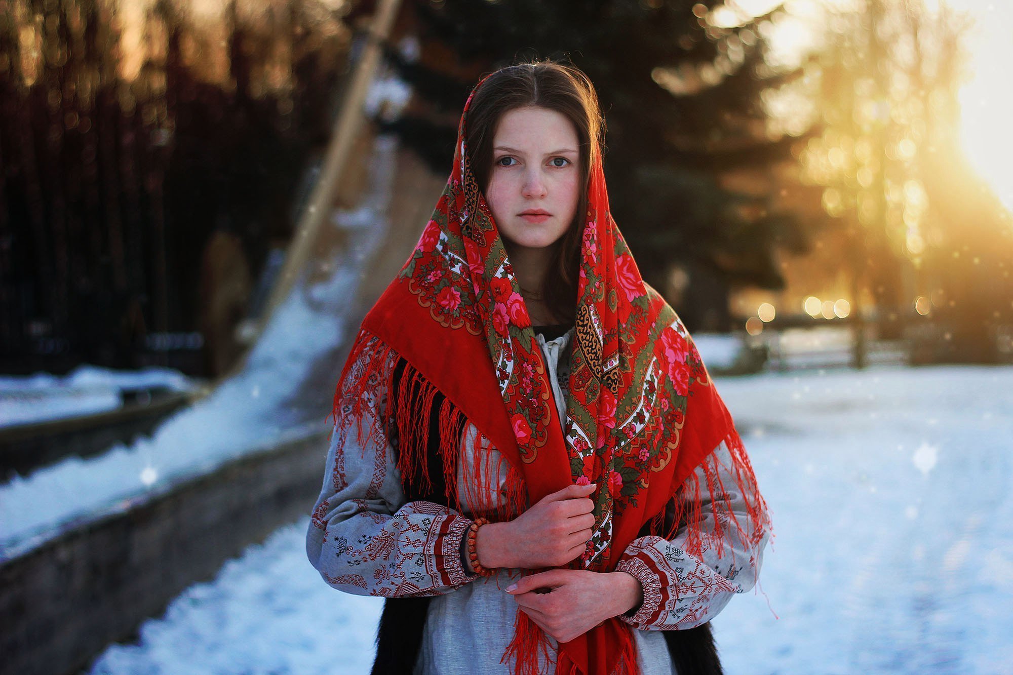Girls in Slavic costumes in Serang