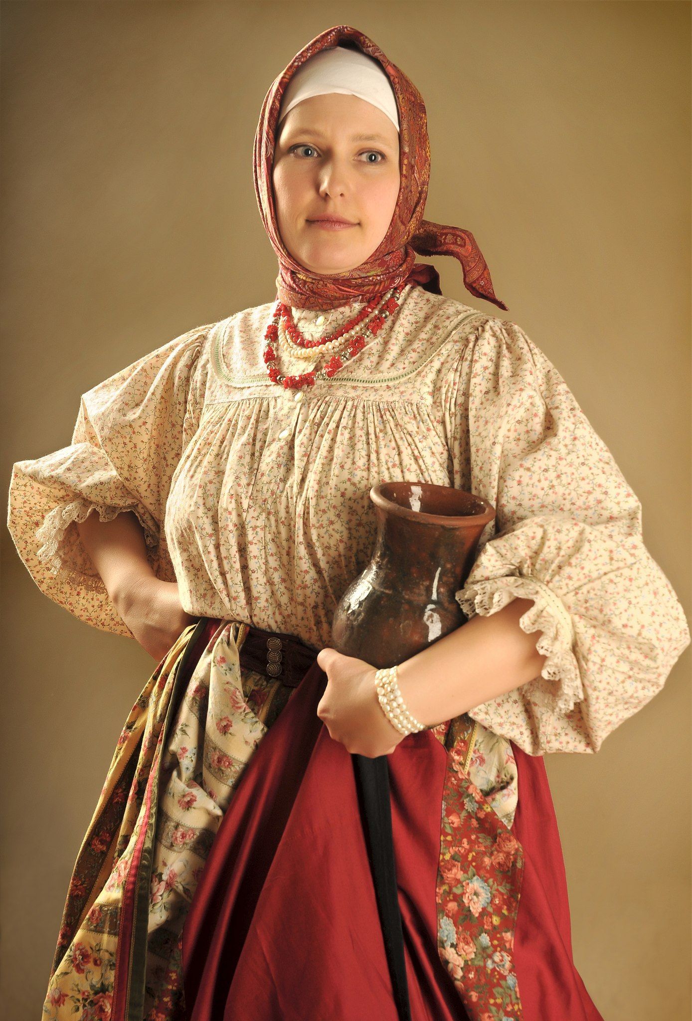 Girls in Slavic costumes in Serang